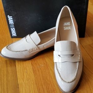 NIB Jane & the Shoe EXPRESS Nude Patent Loafer